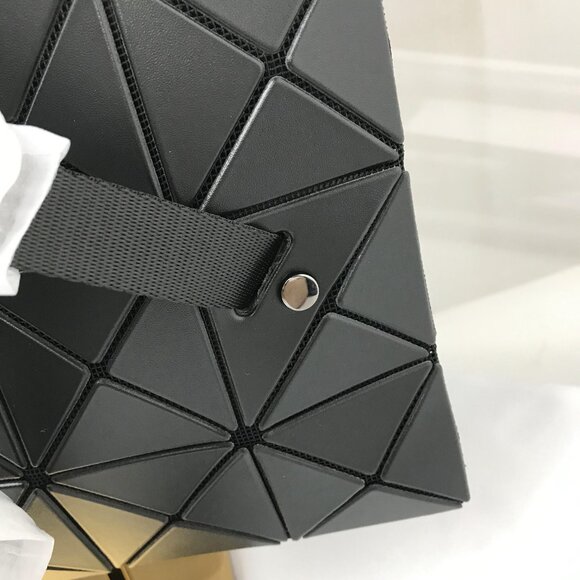 NWT BAO BAO ISSEY MIYAKE FLAT PACK Backpacks Black - Picture 5 of 12